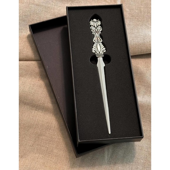 Evenchae Classic Embossed Letter Opener, Silver - Gift Box - 7.25 in - Picture 6 of 8